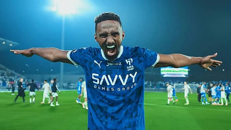 فحوصات طبية تحدد مصير مدافع الهلال