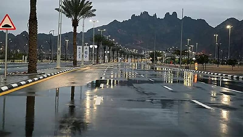 البيئة ترصد هطول أمطار في 8 مناطق والجوف تسجّل أعلى كمية