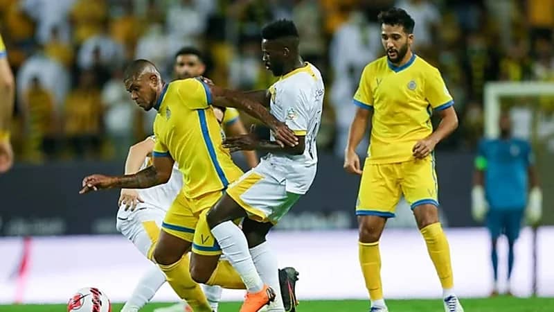 إصابة البرازيلي دي مورايس تضع النصر في مأزق