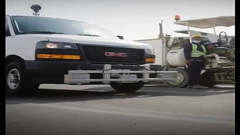 بالفيديو.. خدمات ومعدات لتهيئة الطرق على أكمل وجه وفي وقت قياسي