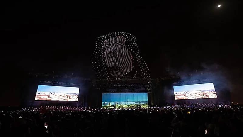 شاهد.. أكبر شاشة طائرة بالشرق الأوسط في بوليفارد الرياض