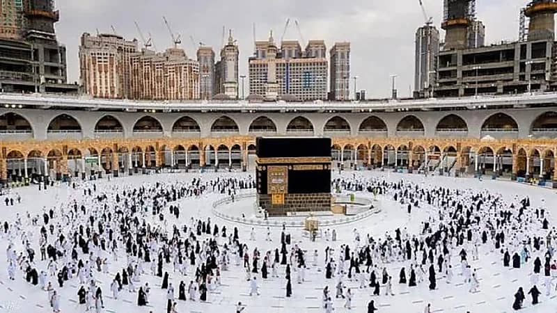 بالفيديو.. الحج: لا نية لإلغاء إصدار تصاريح العمرة عبر توكلنا