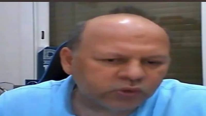 شاهد: مختص يوضح سبب عدم وجود سيارات في صالات الوكالات واستحواذ المعارض الصغيرة عليها