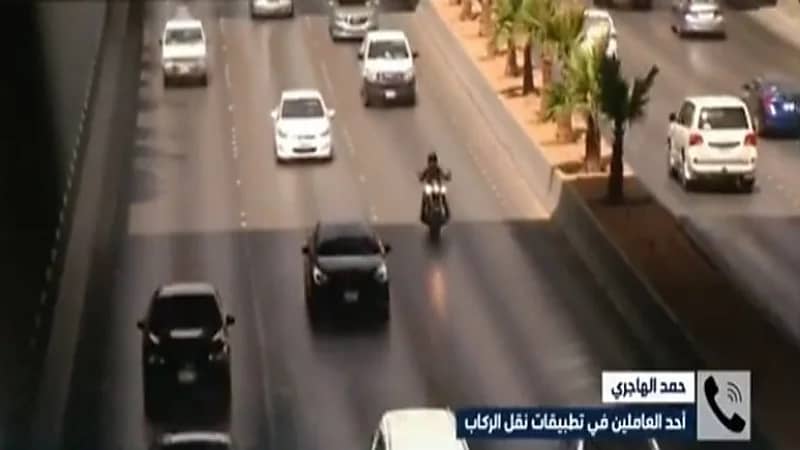 شاهد.. مواطن يكشف عن دخله الشهري من تطبيقات نقل الركاب