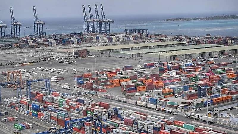 الجمارك تعلن عن إقامة مزاد علني لبيع بضائع منوعة