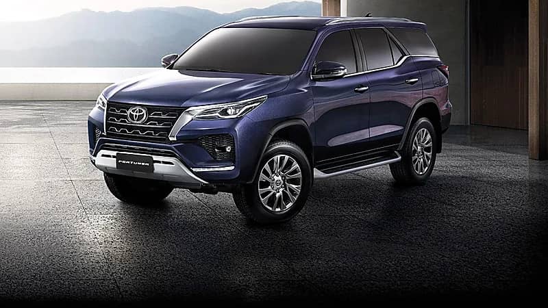 بالصور.. مواصفات وأسعار تويوتا فورتشنر موديل 2022