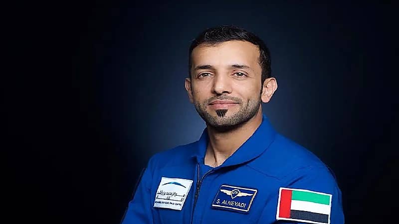 بالصور.. أول رائد فضاء عربي سيقضي مهمة طويلة بمحطة الفضاء الدولية