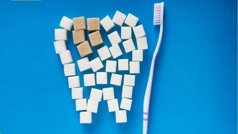 سكر المكعبات يدمر الأسنان ويسبب تسوسها