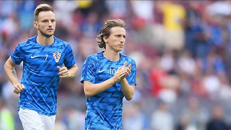 نجم الشباب : أنصح مودريتش بالانتقال إلى دوري روشن .. فيديو