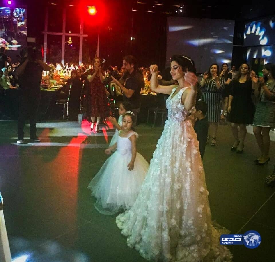 زواج فتاة من  ملحد يثير مواقع التواصل..والمغردات ساخرات :بشرط يصلي ويصوم