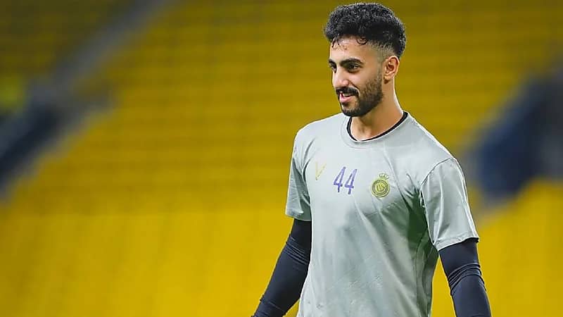 النصر يغري العقيدي بعرض جديد 