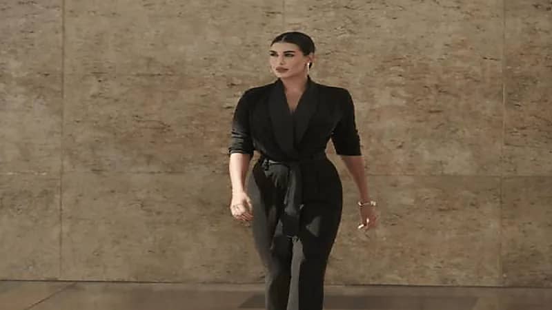 ياسمين صبري تواصل خطف الأضواء من جورجينا