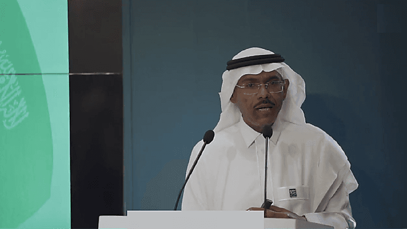 بالفيديو.. فريق المؤتمر الصحفي لمتابعة مستجدات كورونا يودعون مقر انعقاده