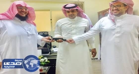 بالفيديو.. شرطة الكويت تضبط سيارة " ملك العالم 1 وخليفة المسلمين "