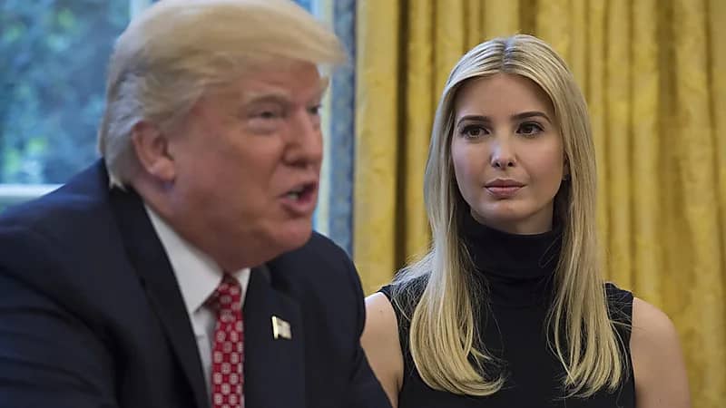 مسؤولون أمريكيون : إيفانكا ترامب ابتعدت عن والدها بعد هزيمته في الانتخابات