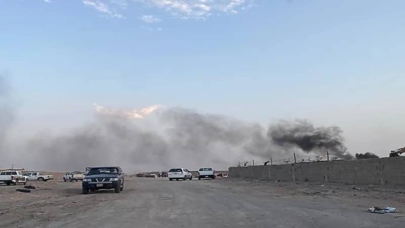 بالصور .. اندلاع حريق في أحواش السكراب والتشليح في حفر الباطن