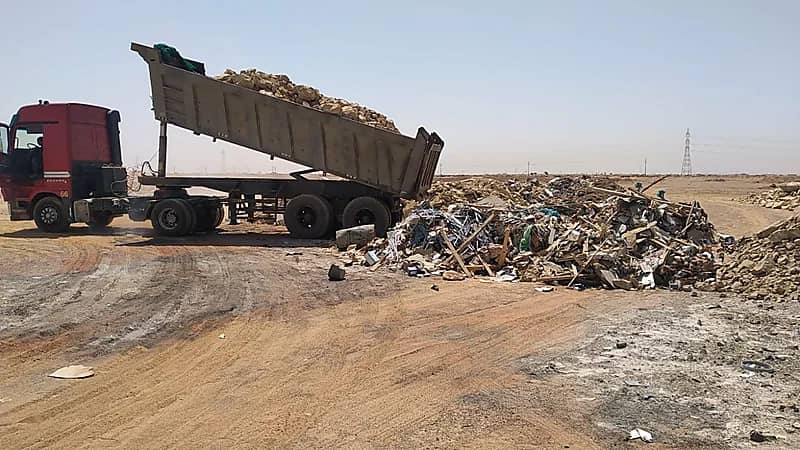 أمانة تبوك تحجز أكثر من ٥٣ معدة مخالفة