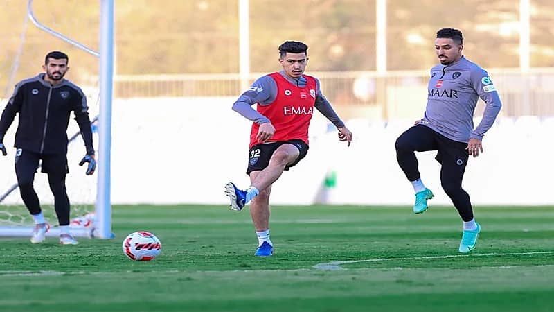 الهلال يجري مرانا اعتياديا استعدادا لاستئناف المنافسات "صور"