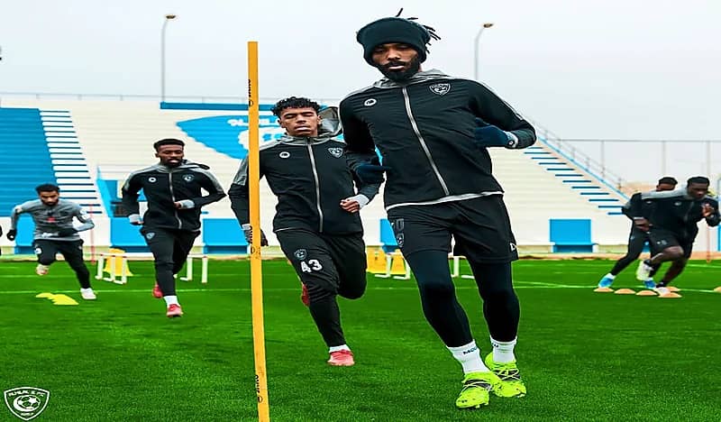 الهلال يجري مرانا اعتياديا استعدادا لمواجهة الباطن "صور"