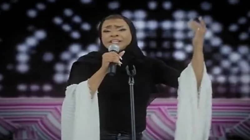 شاهد.. تقليد حبيب الحبيب للمطربة آلاء الهندي بنفس الحركات والمناقز