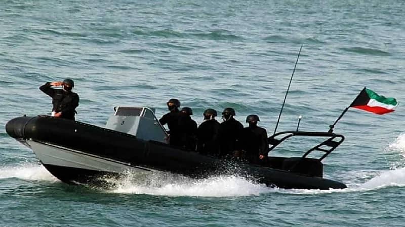 ضبط طراد إيراني اعتاد سلب لنجات الصيد الكويتية