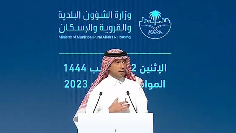 بالفيديو.. "الحقيل": نسبة تعثر المقترضين لدينا أخفض النسب في العالم