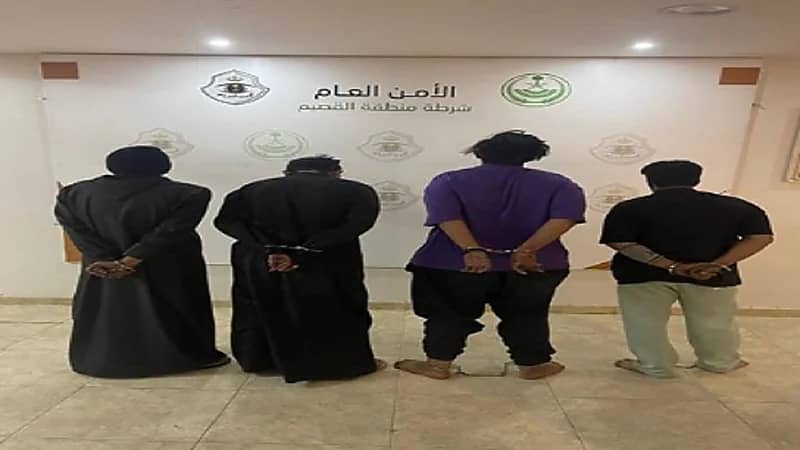ضبط 4 أشخاص استقلوا مركبة مستأجرة من دون لوحات