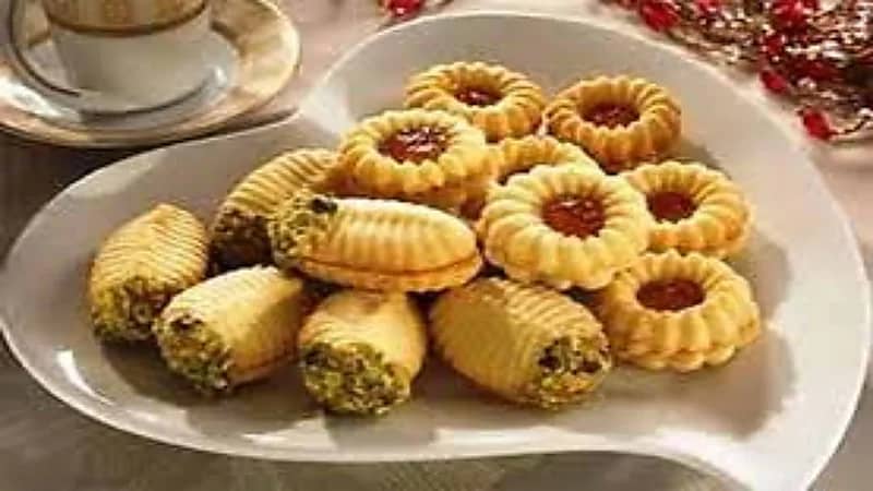 الذيابي: الإفراط في تناول الحلويات صباح العيد قد يؤدي إلى حدوث تلبكات