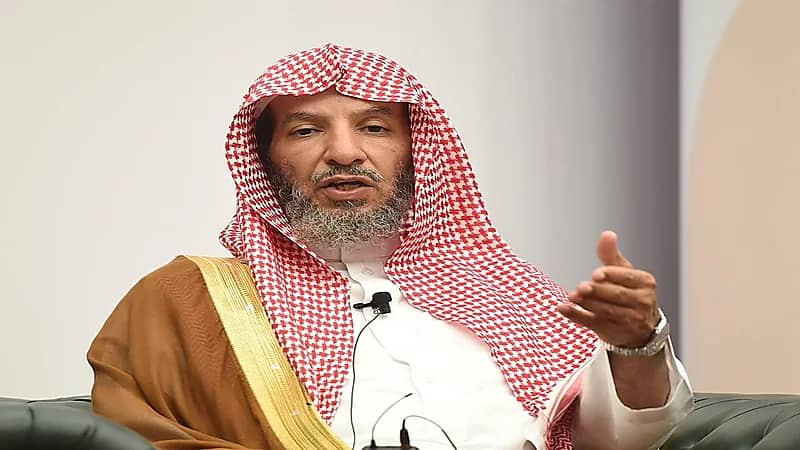 فيديو..الشثري يوضح كيفية التكفير عن خطيئة عقوق الوالدين