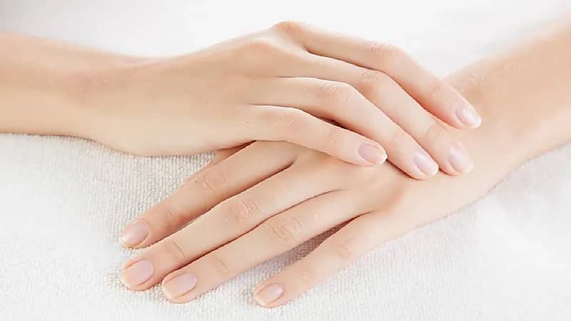 طبيب جلدية يروي أغرب طلب من إحدى المراجعات .. فيديو