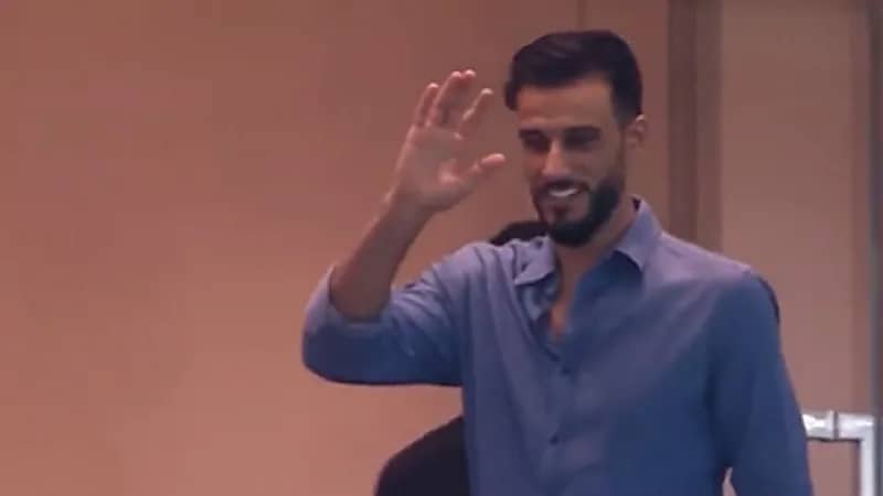 السومة يدعم الأهلي في لقاء القادسية .. فيديو