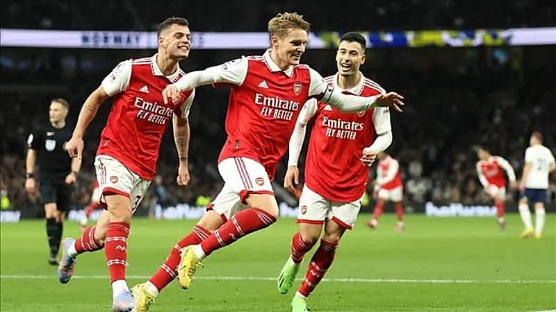 رحيل 10 لاعبين من أرسنال في الميركاتو الصيفي 