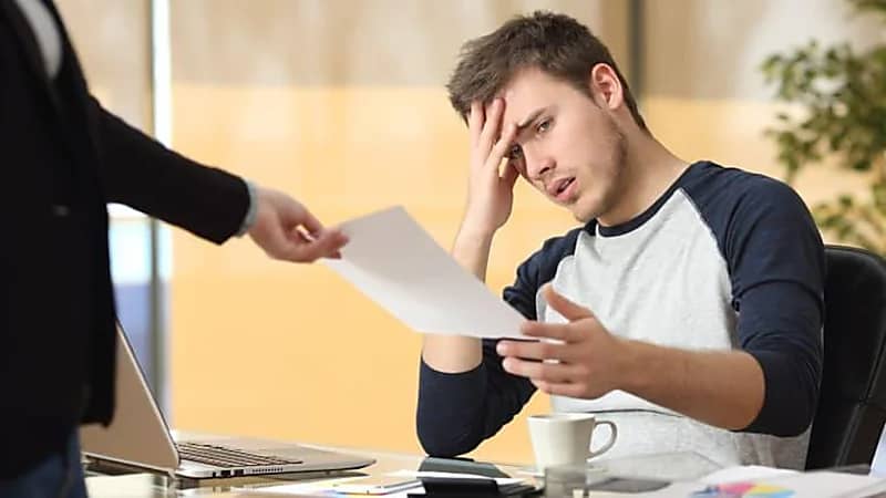 مختص: نفسية الموظف فوق كل اعتبار.. والسبب الرئيس للاستقالات هو المدير.. فيديو