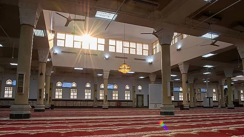 فتح أبواب مسجد الخيف بمشعر منى لاستقبال الحجاج .. صور