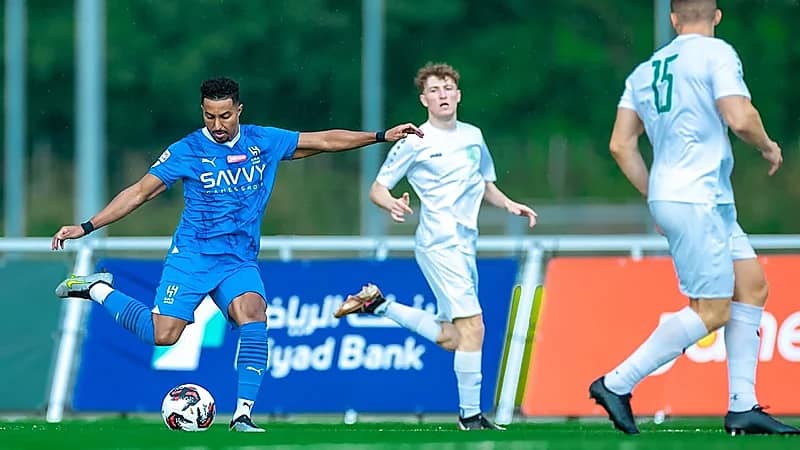 سالم الدوسري يراوغ لاعبي لاندسكرون على طريقة هدفه في النصر .. فيديو