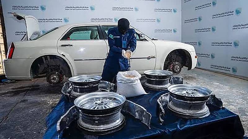 إحباط تهريب أكثر من 539 ألف حبة كبتاجون بنفذ الحديثة