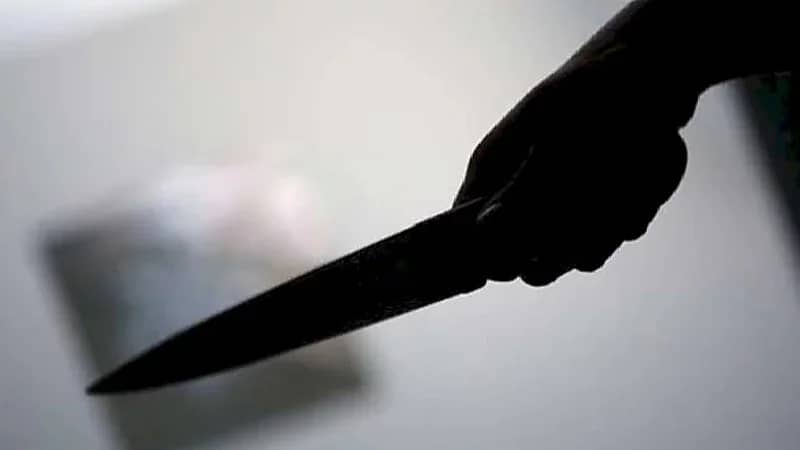 رجل يقتل زوجته لرفضها الرجوع إليه