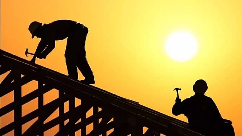 انتهاء تطبيق قرار حظر العمل تحت أشعة الشمس