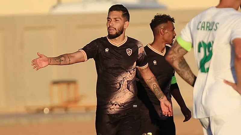 الانضباط تقرر إيقاف بيتروس مباراتين