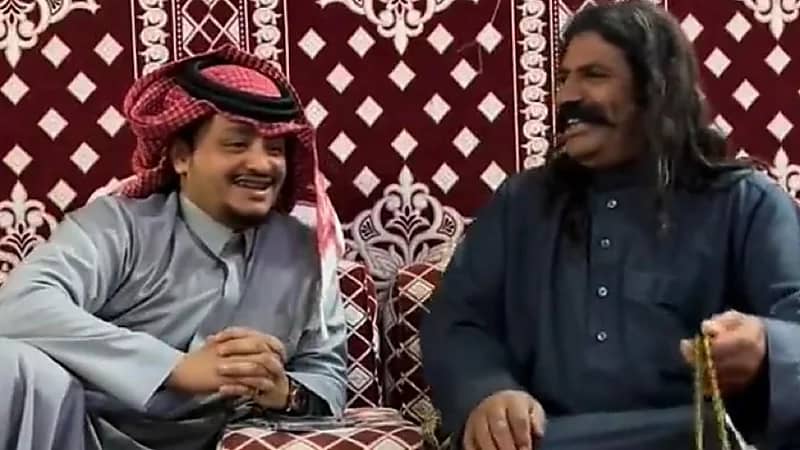 رجل معدد :متزوج أربعة وإذا توفت وحدة منهم مايجي الصبح إلا وأنا عريس .. فيديو