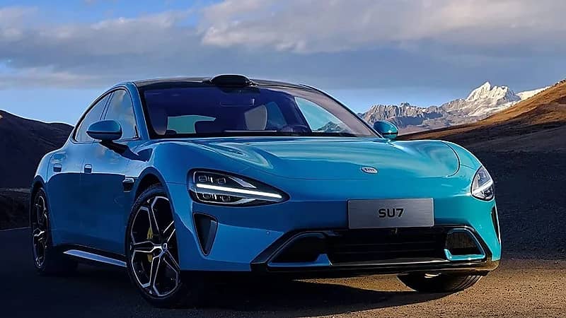 شاومي الصينية تكشف عن سيارة SU7 الكهربائية الجديدة.. فيديو