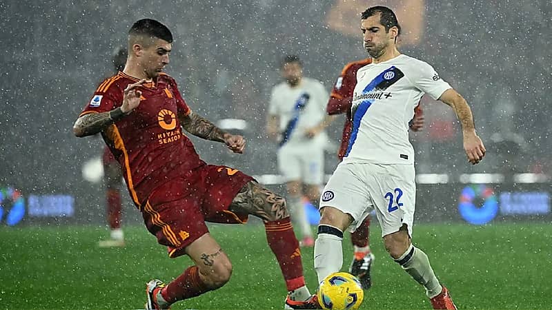 إنتر ميلان يضرب روما برباعية