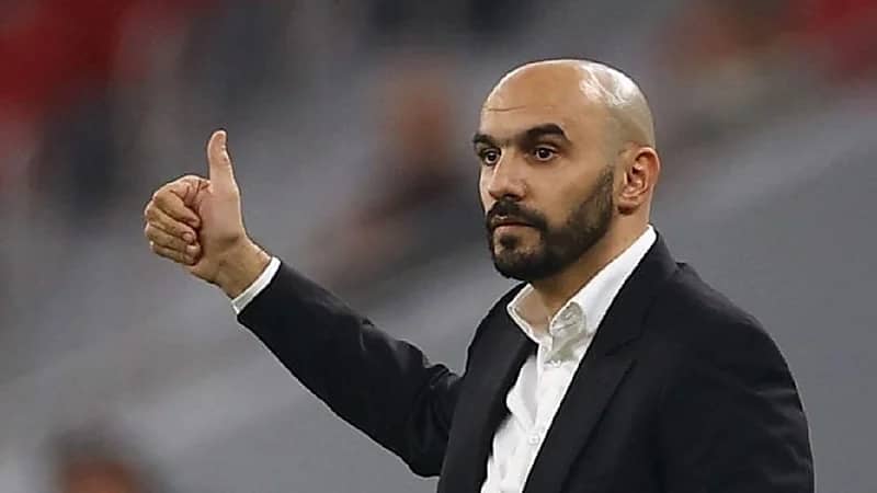 سبب  حضور الركراكي مباراة الاتحاد والشباب