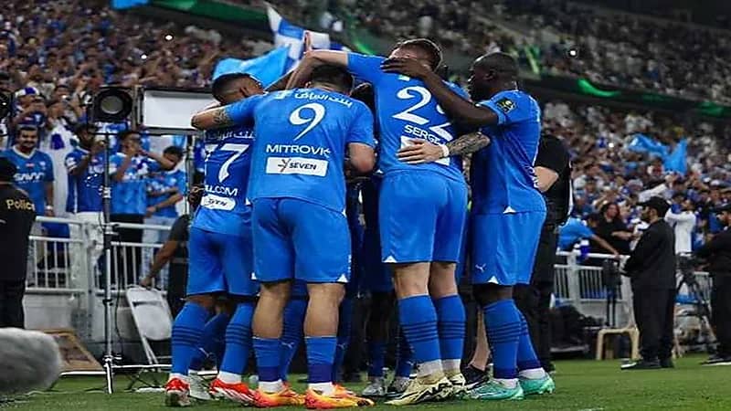 السالمي: الهلال مشكلة لأي فريق والزلال يعلّق: الهلال يحطم الأرقام التاريخية  ..  فيديو