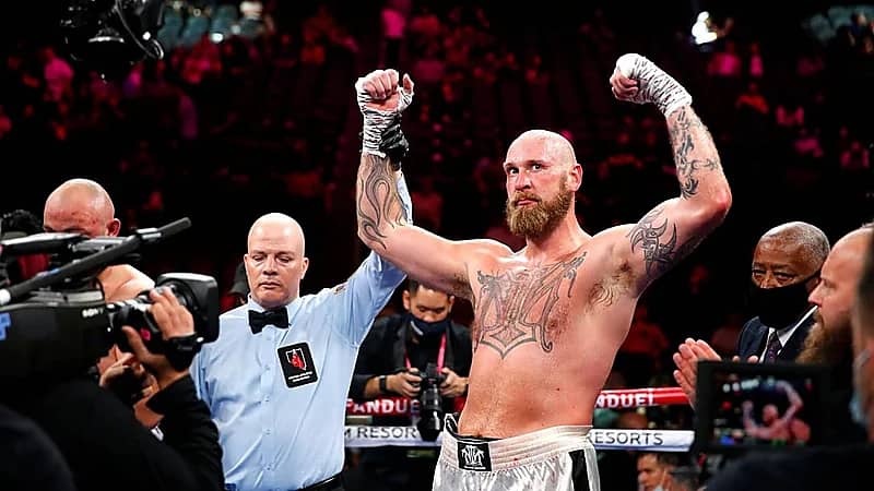 إيقاف الملاكم هيلينيوس لعامين بسبب المنشطات