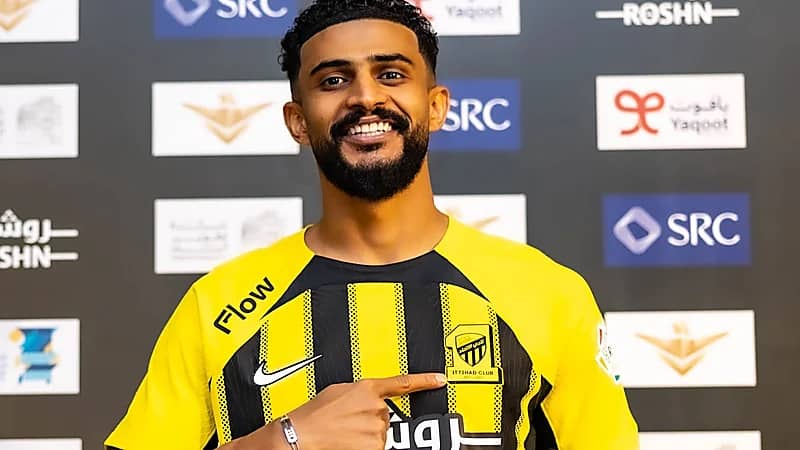 عبدالإله العمري : اشجع الاتحاد منذ الصغر .. فيديو