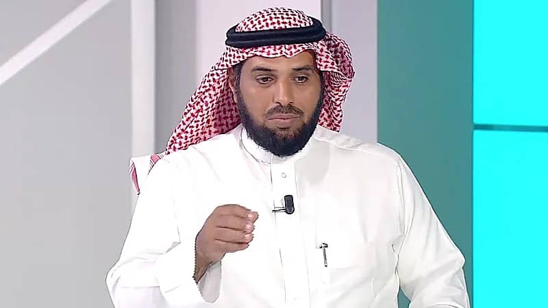 المعالج الشعبي سعد الدوسري يجري عملية طق "الابهر" على الهواء ..فيديو