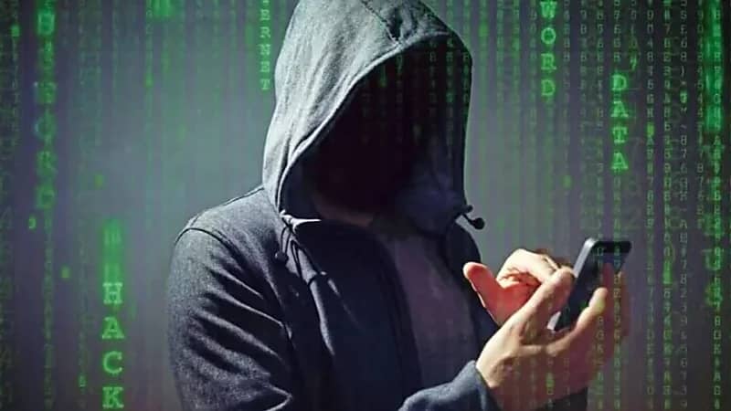 إف بي آي يحذر مستخدمي الهواتف من خطر المخترق الشبح المتزايد