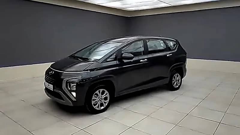 مواصفات وسعر سيارة هيونداي ستار جيزر 2025 .. فيديو