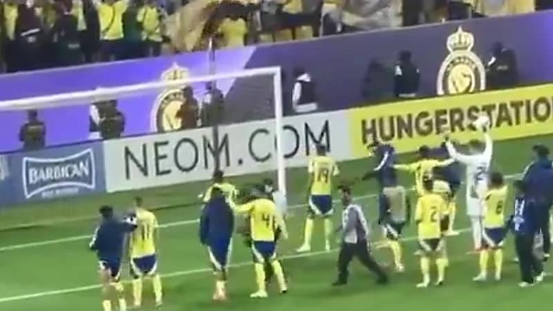رونالدو يغيب عن احتفالات لاعبي النصر بعد الفوز .. فيديو